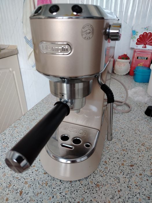 Кофеварка рожковая ЕС885