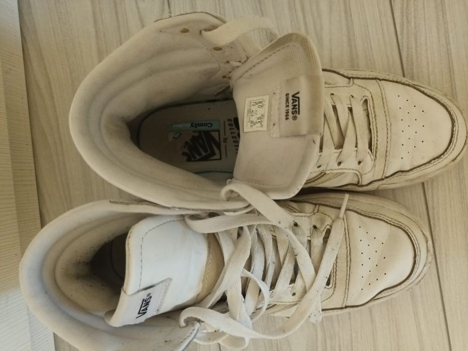 Vând Nike nr 39 albi