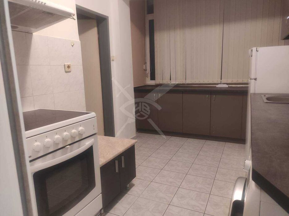 Дава се под наем Тристаен апартамент в Пловдив, Кючук Париж - 100 кв.м за 550 € - Снимка #11