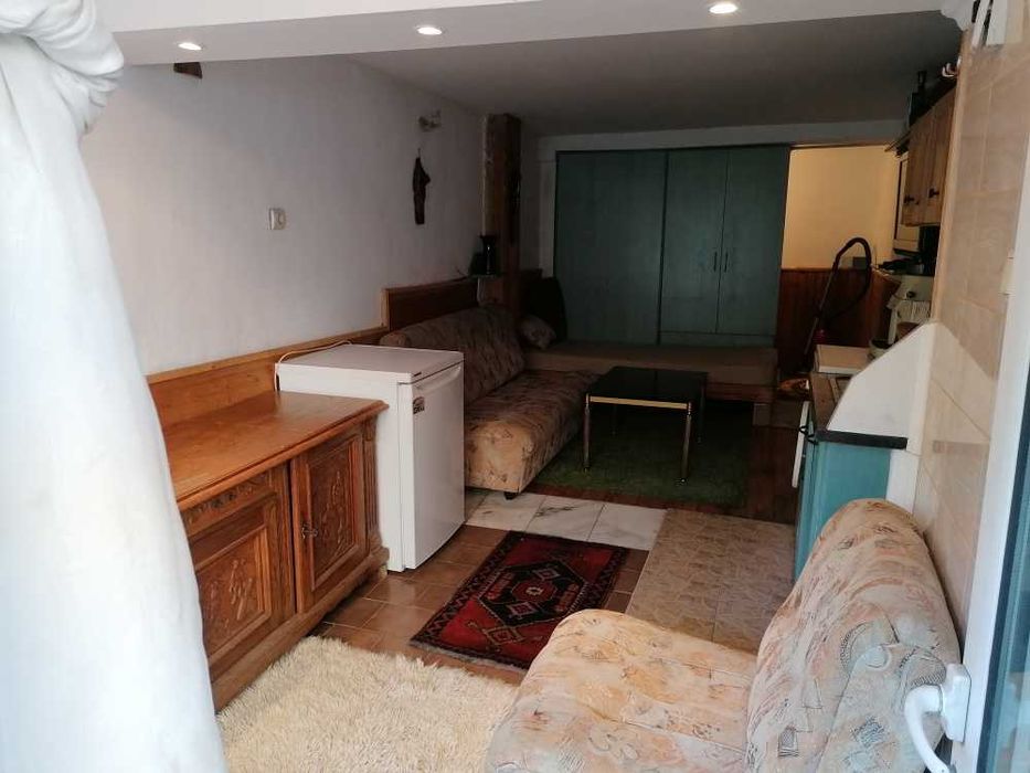 Дава се под наем Едностаен апартамент в София, Изток - 35 кв.м за 189.21 € - Снимка #2