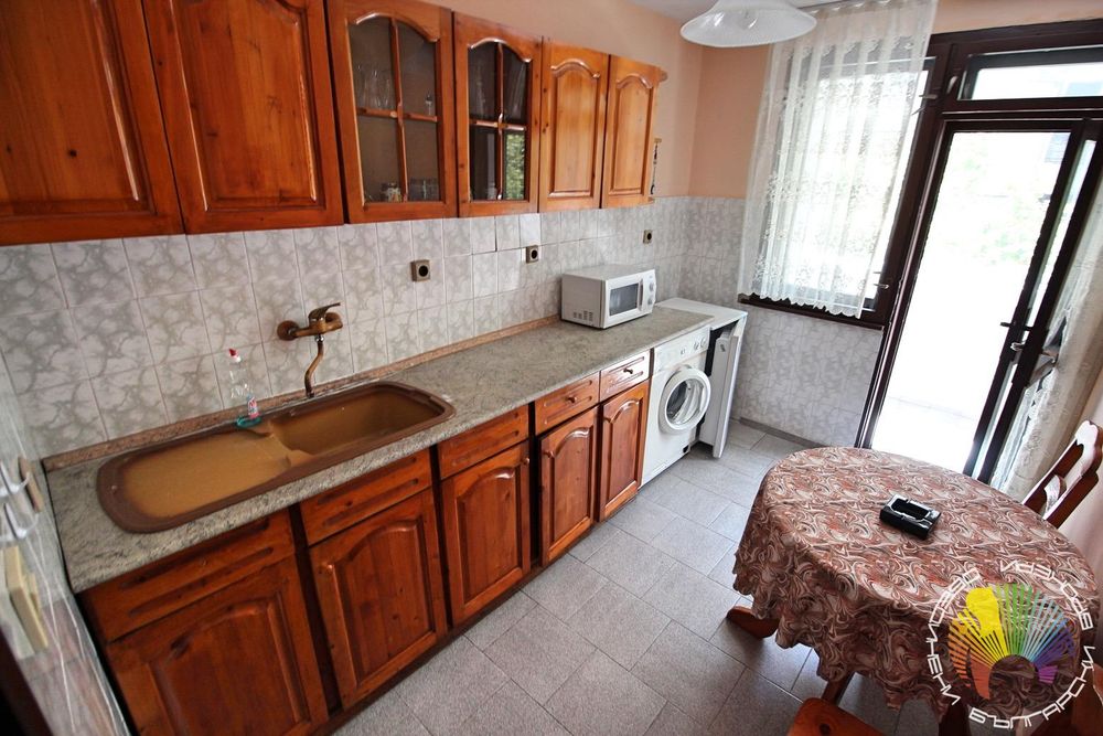 Дава се под наем Двустаен апартамент в Бургас, Център - 50 кв.м за 331.5 € - Снимка #6