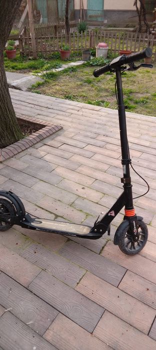Самокат хороший бу