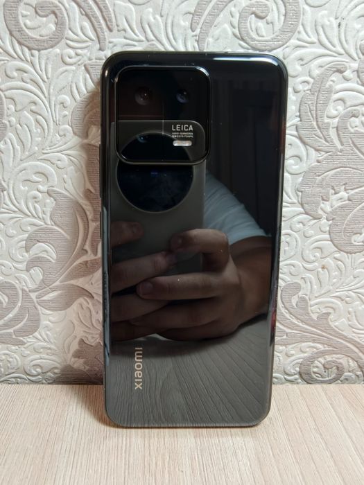 Смартфон Xiaomi 13