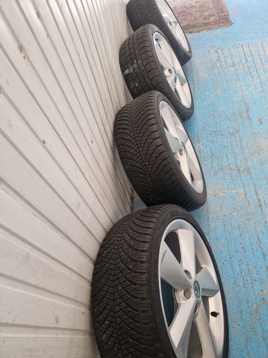 jante aliaj r18 cu anvelope de iarna