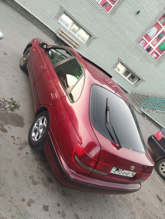 Тойота Карина Е продам срочно