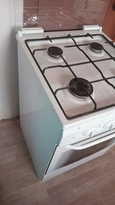 Газовая плиту DELUXE