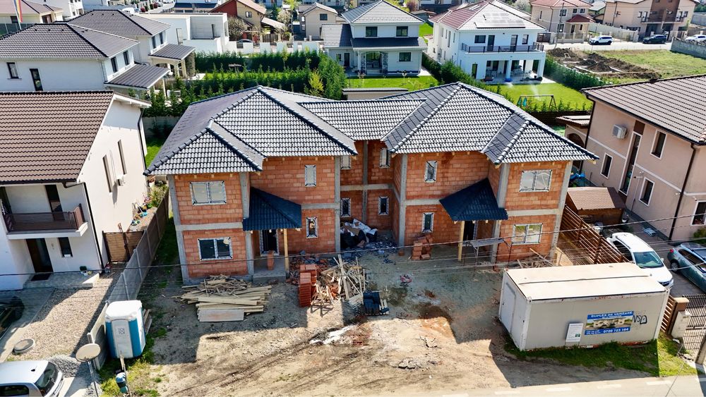 Propietar vand duplex