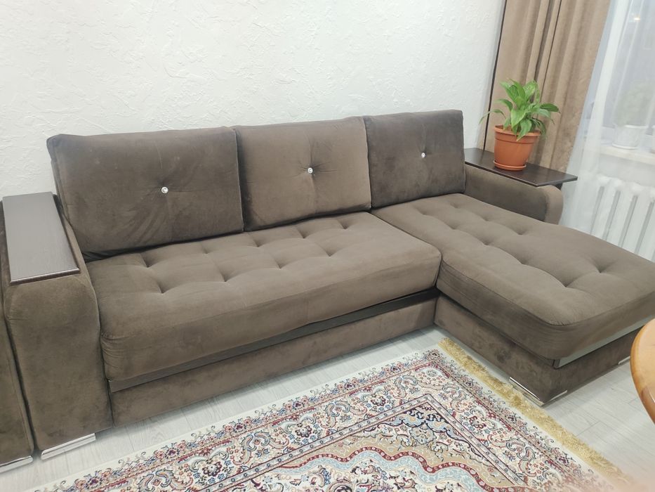 Продам диван с кресло-кровать