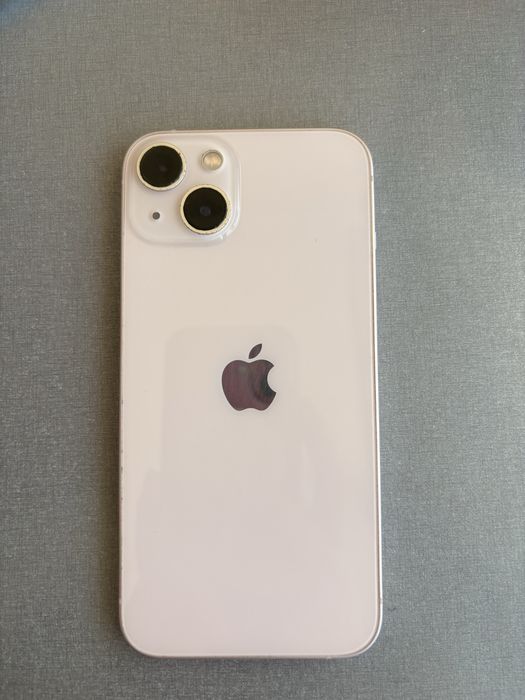 iPhone 13 розов