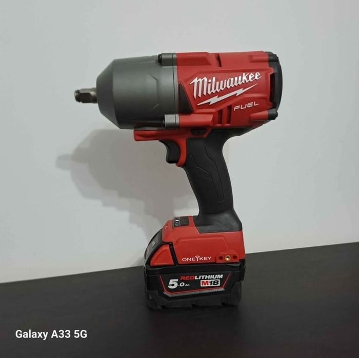 Pistol puternic ROȚI Milwaukee