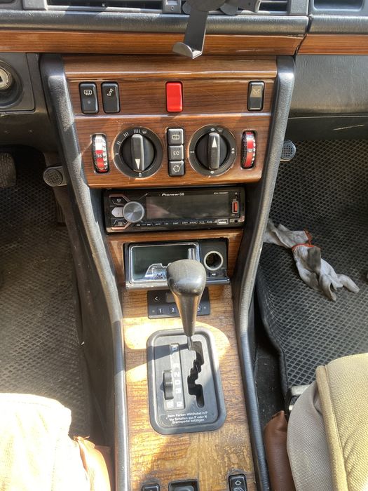 Продам Мерседес 124 2.6