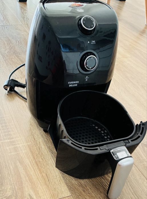 Friteuza cu aer cald