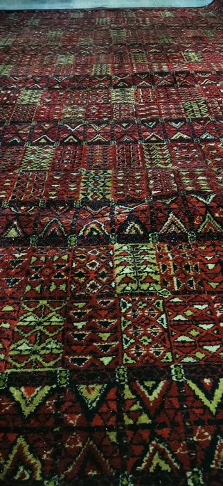 Голям вълнен килим Turan Sahib 3 на 2 метра.