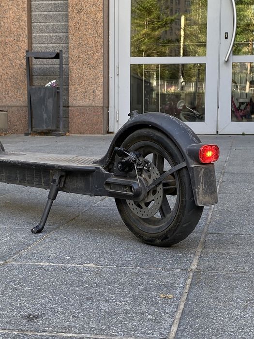 Электро самокат Xiaomi Essential