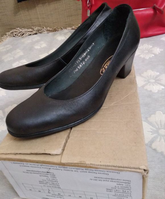 Новая женская обувь