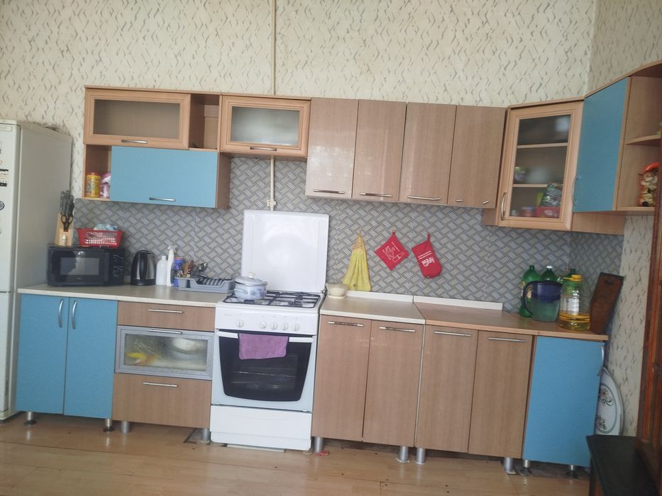 Продам кухонный гарнитур.