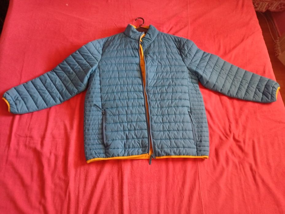 Продавам мъжко яке