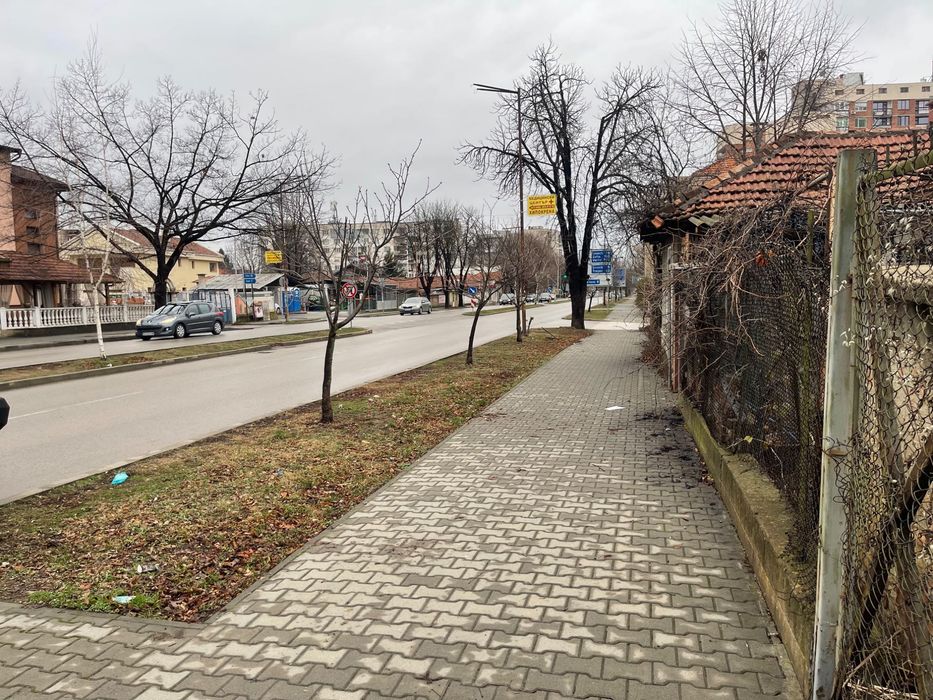 продавам къща  с двор400м.квв Севлиево