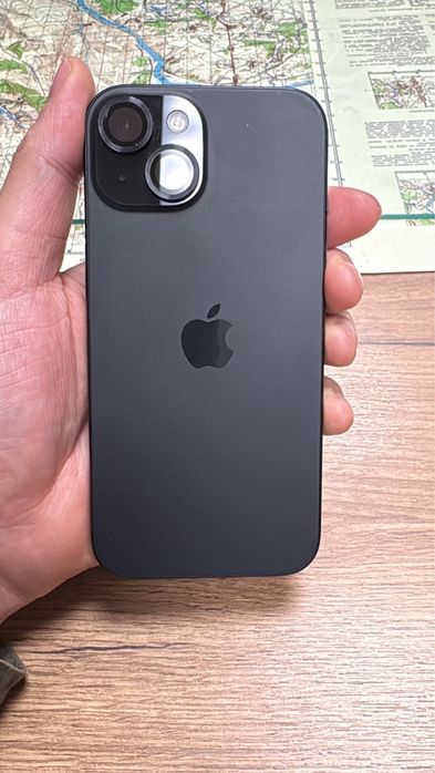 Продаю Айфон 15/128