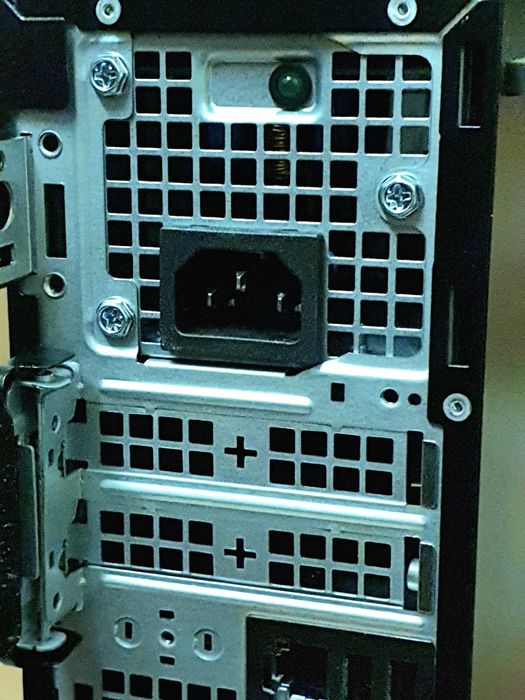 Dell Precision 3431 Intel i5 8500, 32GB Ram, 512GB SSD,Windows 11