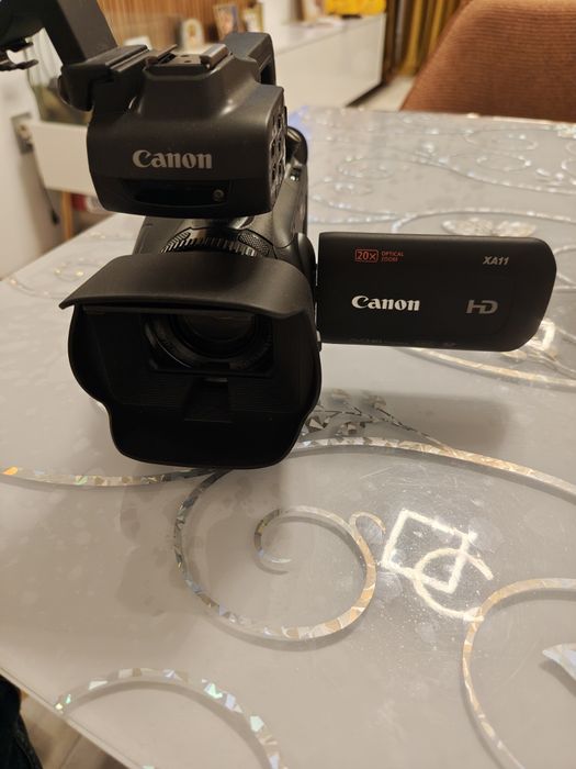 Cannon XA11 HD 20X