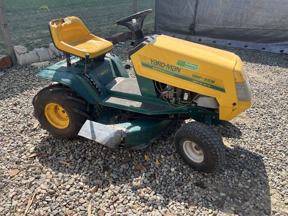 Tractoras de gazon yard man 12cai