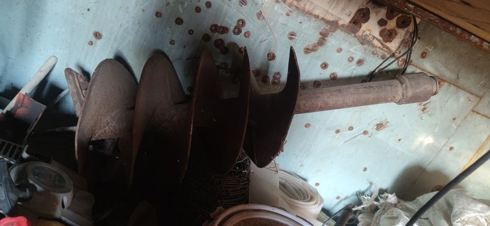 Продам дисковую борону , и бур