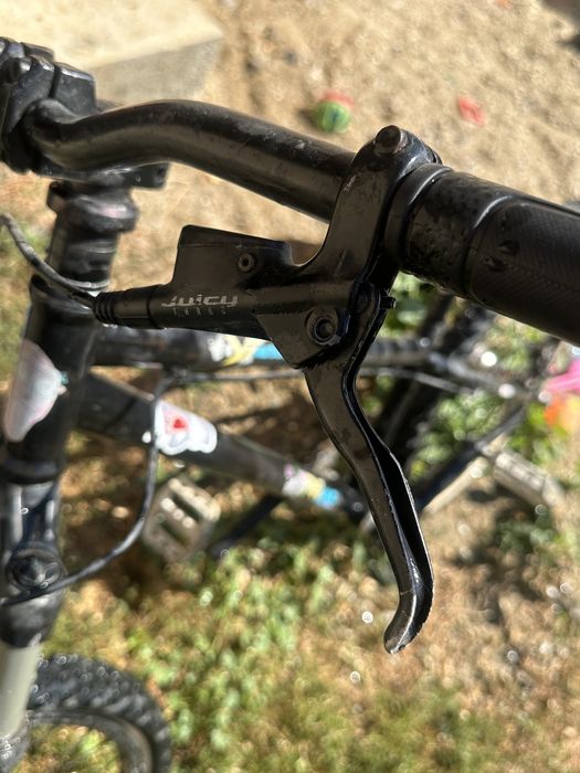 Vând bicicletă yt sau schimb