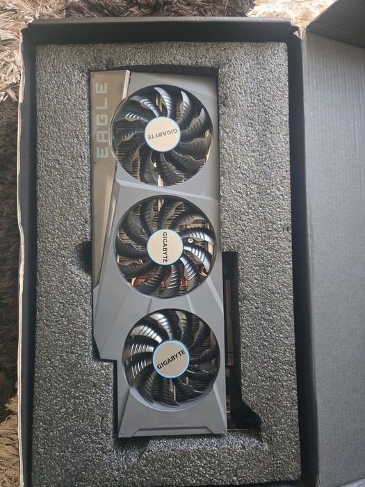 Gigabyte RTX 3080 EAGLE 12GB За части / Неработеща