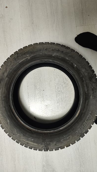 Б/у  шына пакрижка 1 шт