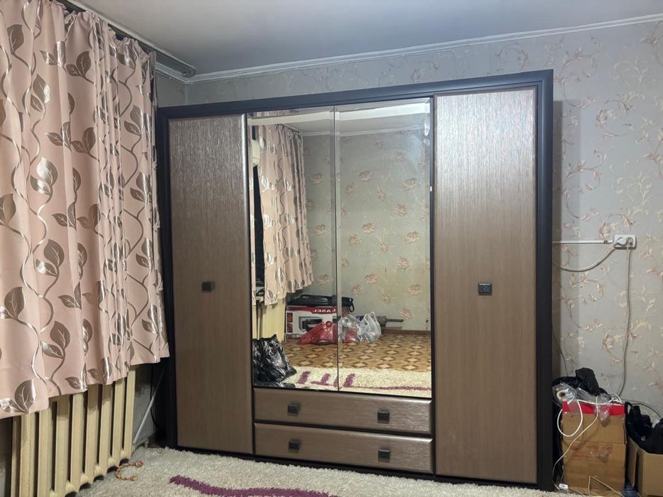 Продам шкаф. Состояние нового.