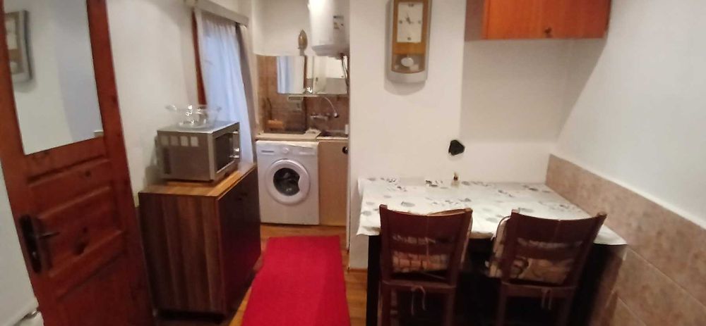 Самостоятелна къща