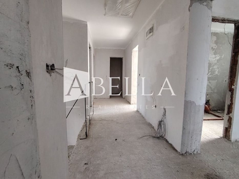 Къща в София, област-с.Петърч площ 211 цена 328000