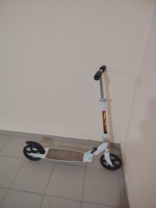 Продам самокат двухколесный