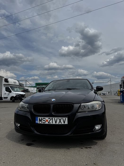 BMW 3 Series 2010