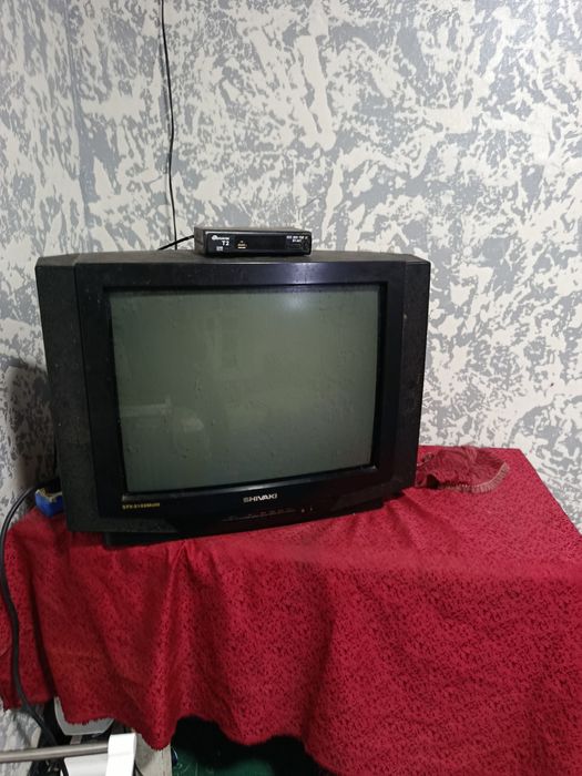 Televizor sotiladi shivaki holati yaxshi