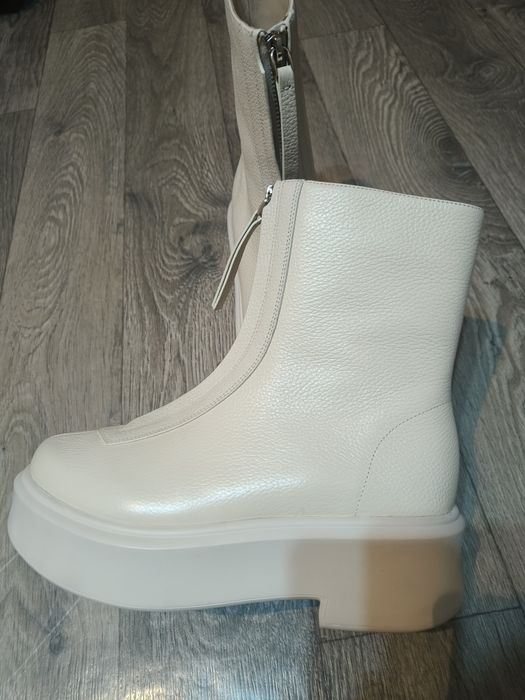 Ботинки The Row кожаные новые 38 р