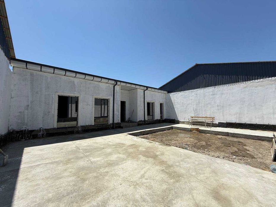 Tayyor 5 sotiqli kottedj sotiladi