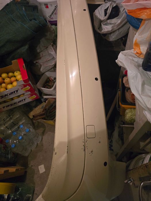 Продавам задна броня мерцедес Е класа w212