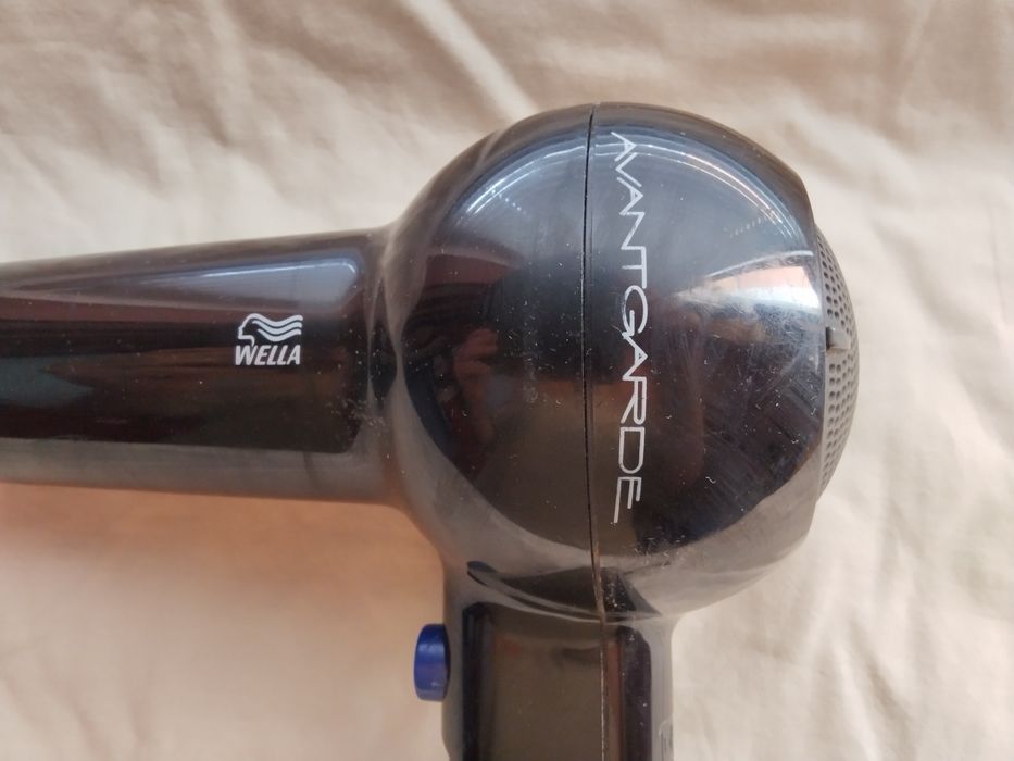 Оригинален немски страхотен сешоар велла-професионален