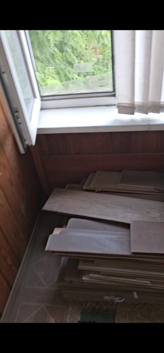 Продам ламинат напольный 33 класс остатки
