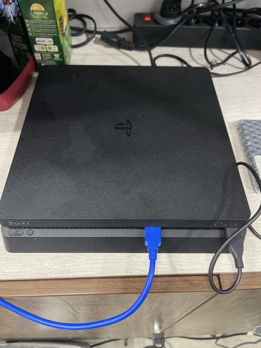 Plesteshin4 slim 1Tb holati ideal