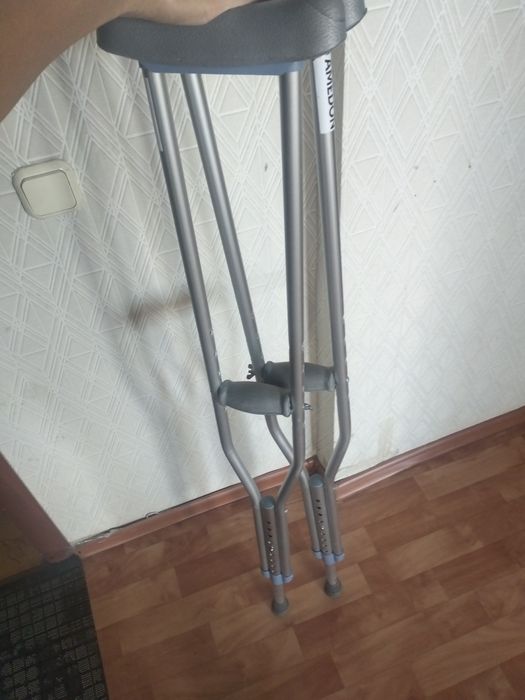 Костыли 2 шт. 300 грам өте ыңғайлы