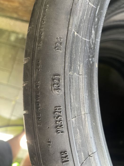 Set 4 anvelope Pirelli PZero 275/35R22