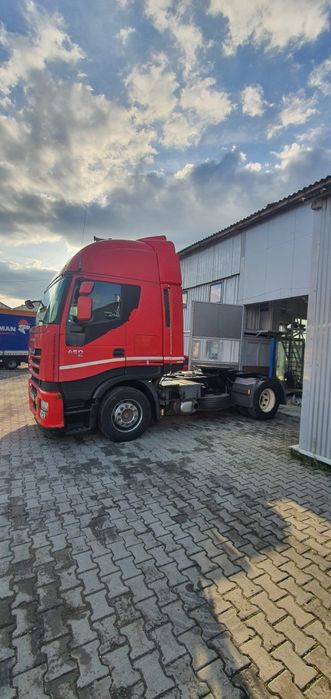 Cat tractor iveco si semiremorca sommer