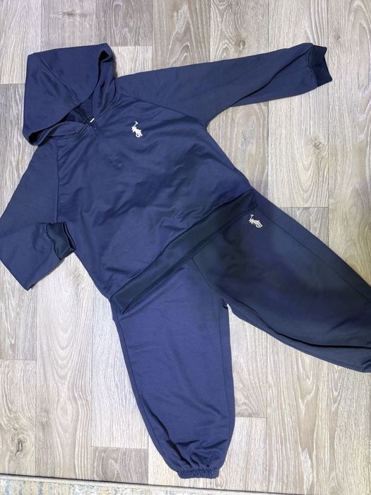 Детская одежда на 5-6 лет 10.000