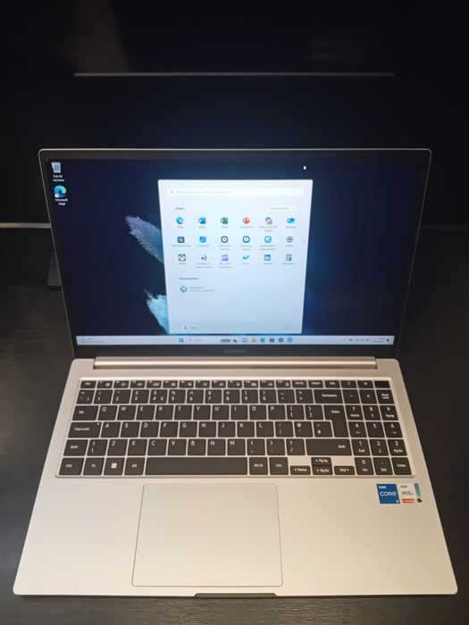 Hope Amanet P7 Laptop Samsung Galaxy Book Intel i5 / Iris XE Graphics