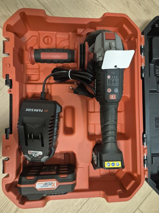 Parkside flex cu acumulator si încărcător