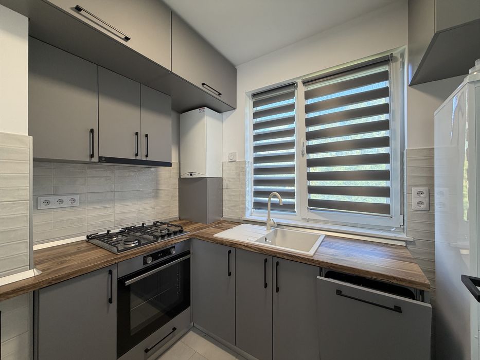 Inchiriez Apartament cu 2 camere - zona abatorului, floresti