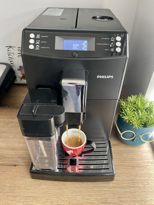 Aparat de cafea/Espressor automat Philips EP 3550